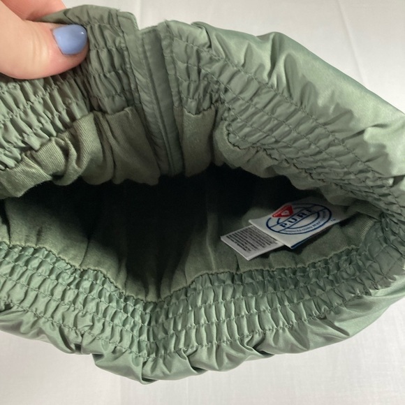 GAP baby 3-6 months puffer jacket Grogu *has some marks* - Picture 16 of 16